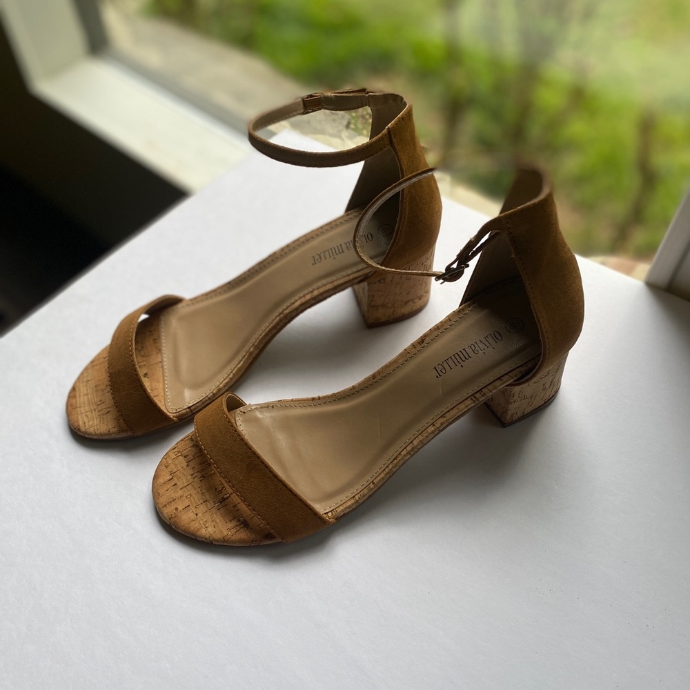 Olivia Miller Women’s Sandals in Tan Suede and Ankle Strap.  Cork heels. Size 9